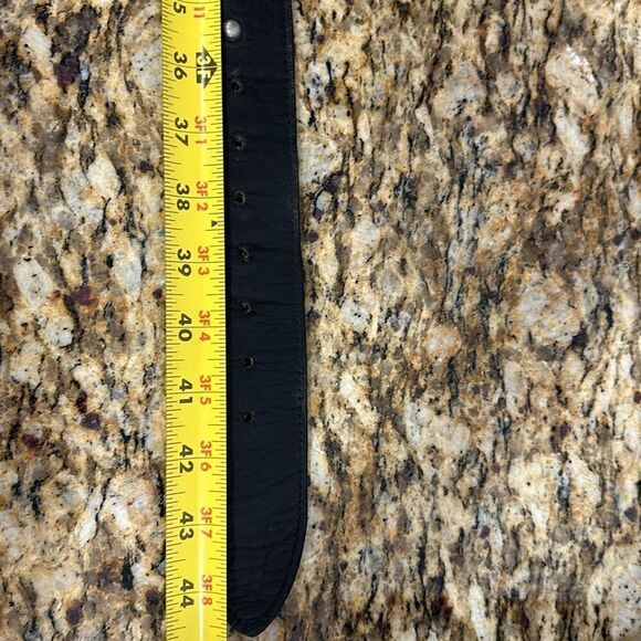 Belt Leather Cut Out Star Studded In Black - Picture 5 of 5